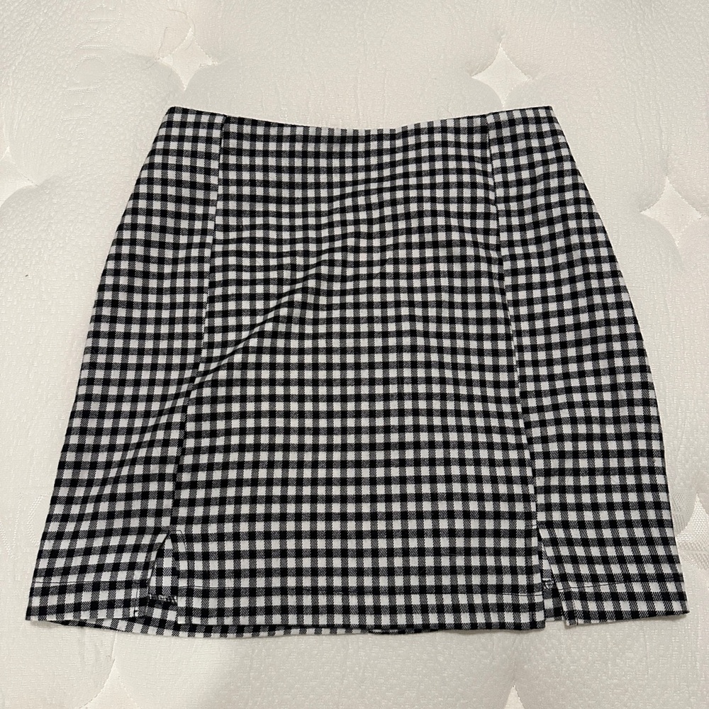 Classic Black and White Checkered Skirt